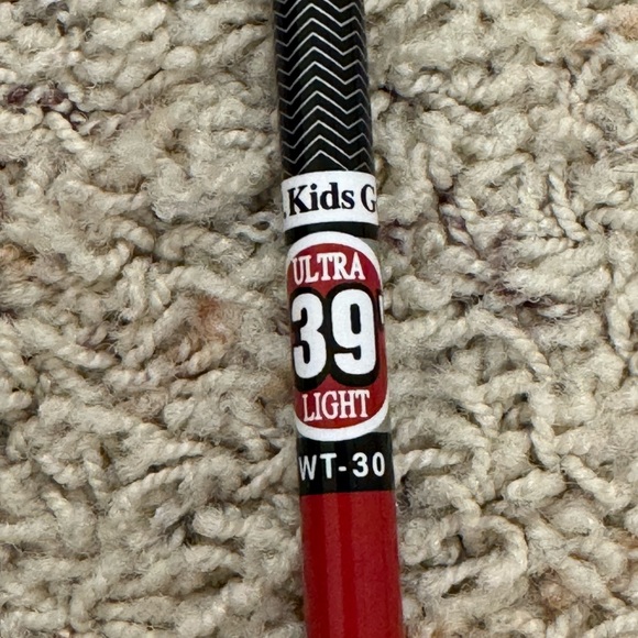 US Kids Golf bag Pink Gently Used 2 Clubs gloves size JM Golf Sport Girls - Picture 10 of 11